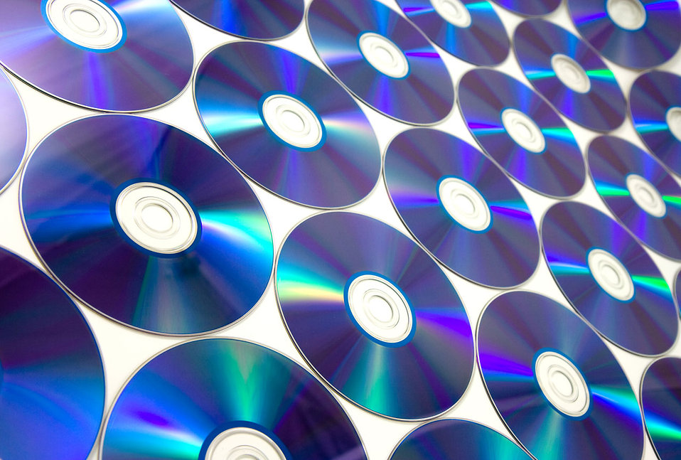 5656-cds-on-a-white-background-pv